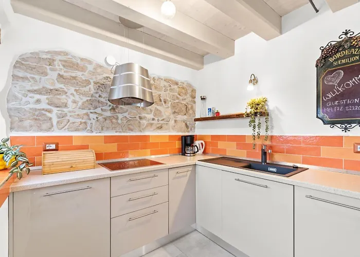 Holiday home Casa In Centro Brtonigla